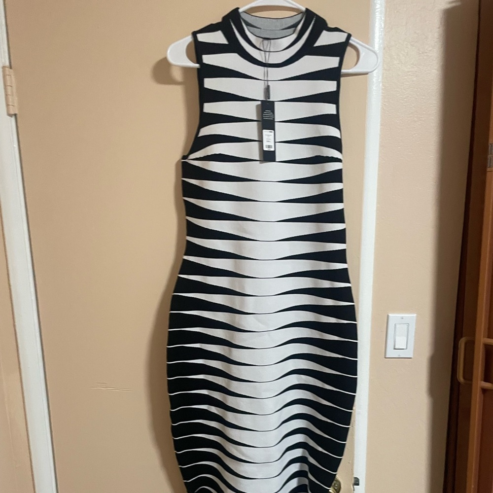 BLACK AND WHITE ZEBRA DRESS, FASHION NOVA-brand new